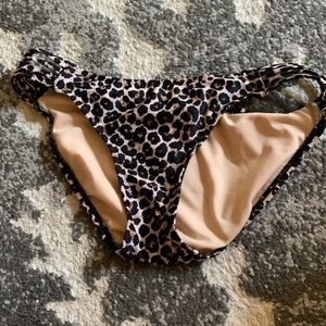Xhilaration animal print size medium bikini bottom